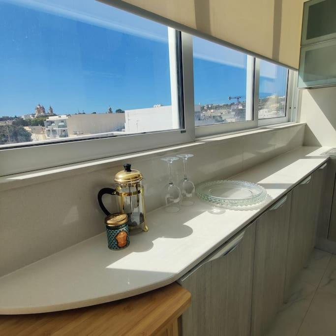 شقة Cozy Penthouse In Central Malta Balzan المظهر الخارجي الصورة