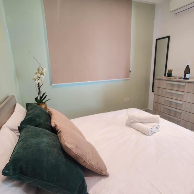 شقة Cozy Penthouse In Central Malta Balzan المظهر الخارجي الصورة
